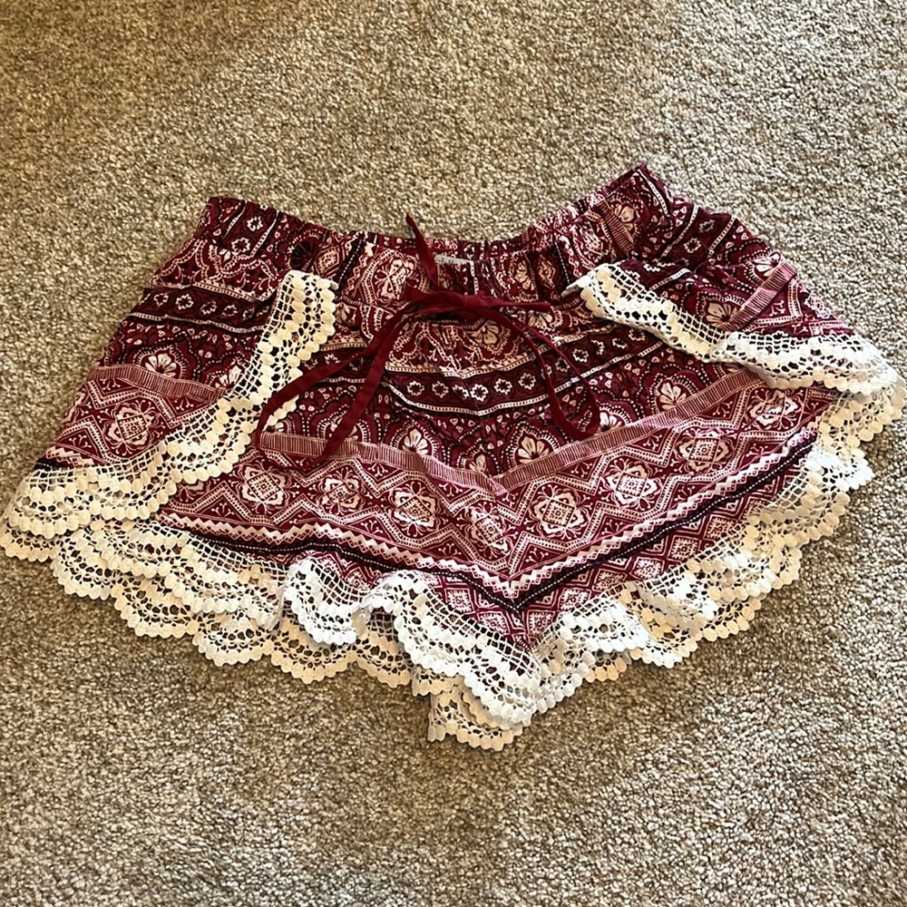 CHARLOTTE RUSSE shorts